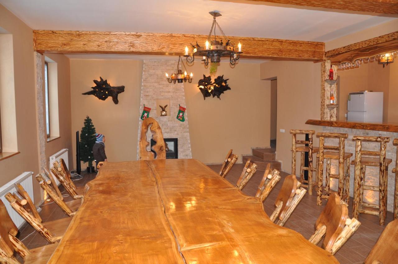 Casa De Vacanta Sadu מראה חיצוני תמונה